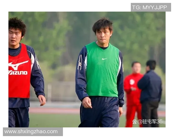 喜爱足球穿短球袜的球星们：他们如何用个性展示场上风采